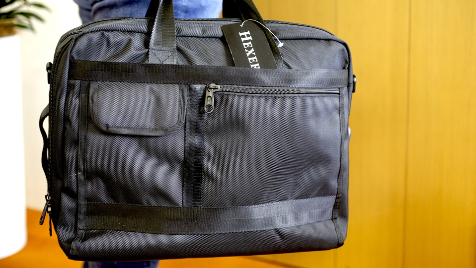 【読者限定で15%オフ!】拡張機能やUSBポート付き。ビジネスパーソンなら押さえておきたい「ヘクサーの2Wayビジネスバッグ」