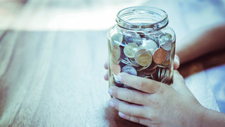 子どもにお金の価値を教えるには現金を持たせること