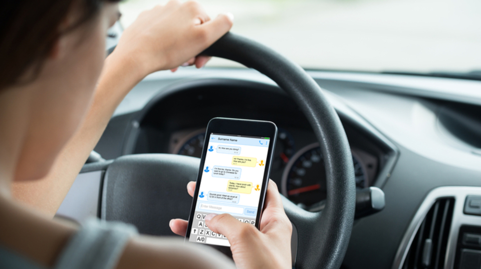 Androidアプリ『Driving Detective』を使えば、運転中に通知がこなくなる