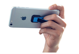 金属リングより優秀かも。「スマホ落下防止バンド」は長時間の動画ウォッチに便利そう