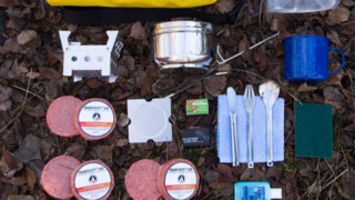 アウトドアや災害の備えに持っておきたい｢必要｣を鍋の中にギュギュっと詰めたネイチャーストーブ【今日のライフハックツール】