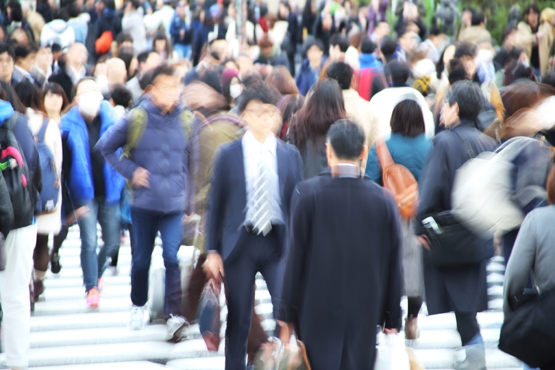 転職売り手市場で報酬アップする20、30代。人手不足で明暗分かれる年齢格差