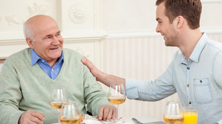 父の日、母の日、誕生日祝いは不要では？ その心は…