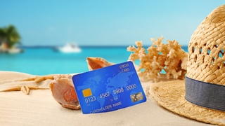 夏休みを一番お得に楽しむには？ 交通・旅行系クレカのメリットを比較してみた