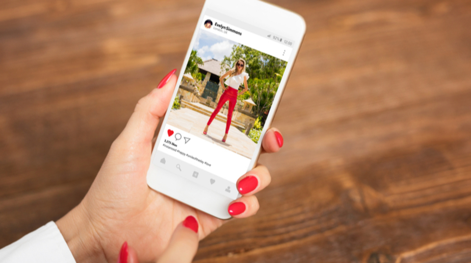 インスタで間違って「いいね!」してしまったときの対処法