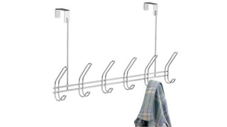 賃貸でも使える。毎日使うモノは「ドアに引っ掛けるだけ」のコレに収納