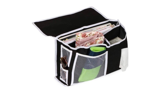 ティッシュもスマホもまとめて管理。ベッドサイドに収納を拡張するアイテム