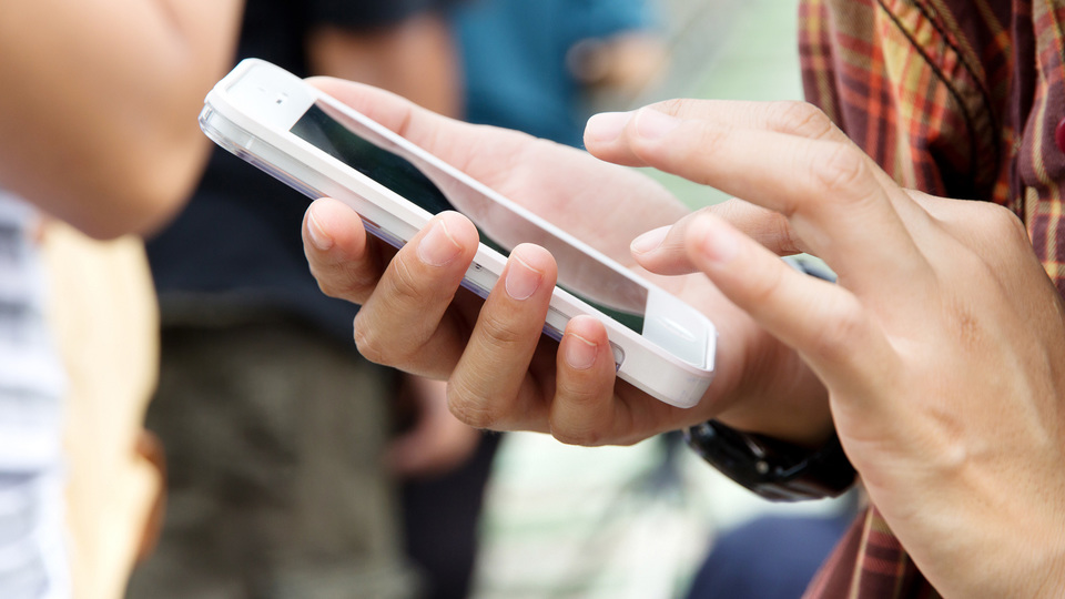 iPhone・Androidスマホのバッテリーを長持ちさせる設定、節電アイデアまとめ