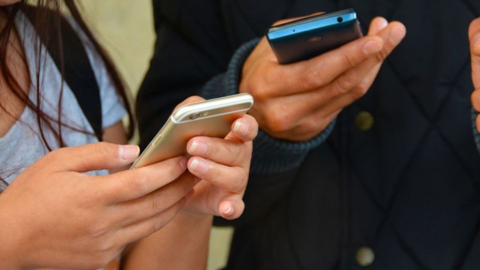 AndroidからiOSへメッセージを移動するには?