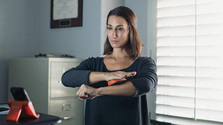 5分でOK。どこでも100種類のトレーニングができる手のひらサイズのガジェット【今日のライフハックツール】