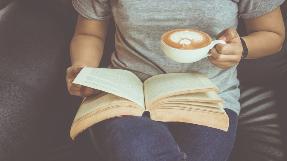 読書を楽しめる秋が来た! 本を読むメリットと習慣化のヒントまとめ