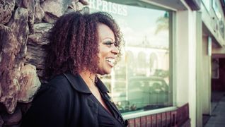 40代の女性が20代の自分に贈る5つの教訓