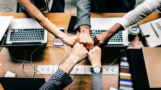 他人にうまく仕事をお願いする4つのコツ