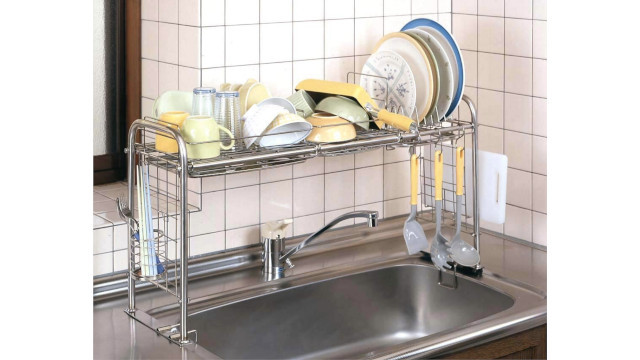 意外なココに収納って選択、アリですね…。キッチンがスッキリ＆調理効率あがりそう〜