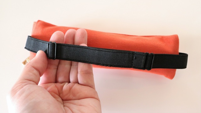 手帳のペンもよく使う文具も ペンケース付きバンド を使えば行方不明にならず すぐ取り出せる ライフハッカー 日本版