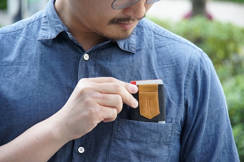 【読者限定セール開催中!】「減らす財布」コインズウォレットなら、カードサイズで必要なものがひとまとめに
