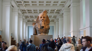 Googleストリートビューを使えば、美術館や博物館の内側まで見学できる