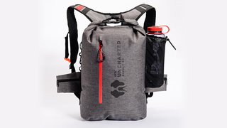 普段使いもできるデザイン。生死を分ける72時間を生きのびるためのバックパック【今日のライフハックツール】