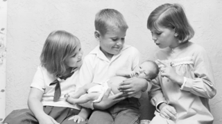 赤ちゃんが生まれるとき、年上の子との関係をうまくやる一言