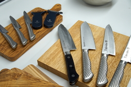 料理上手を目指すなら道具にこだわりたい。包丁メーカー｢藤次郎｣の担当者がオススメする初心者向けアイテム3選