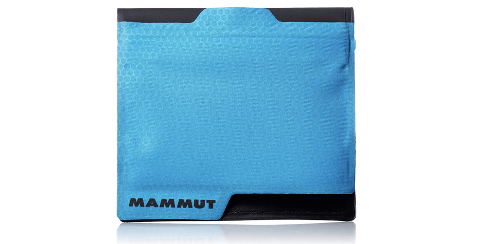防水仕様でアウトドアなどにも活躍。MAMMUTのお財布「Smart Wallet Light 」