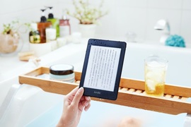 買わない理由がなくなった？ 防水で4G通信に対応した新型Kindle Paperwhiteが予約開始