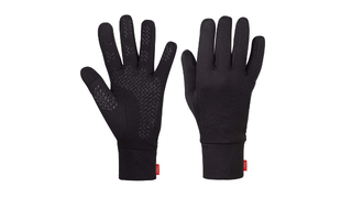 【本日のセール情報】Amazonで期間限定セールが開催中! 1,000円台の裏起毛防寒グローブやモバイルバッテリーとしても使えるワイヤレス充電器がお買い得に