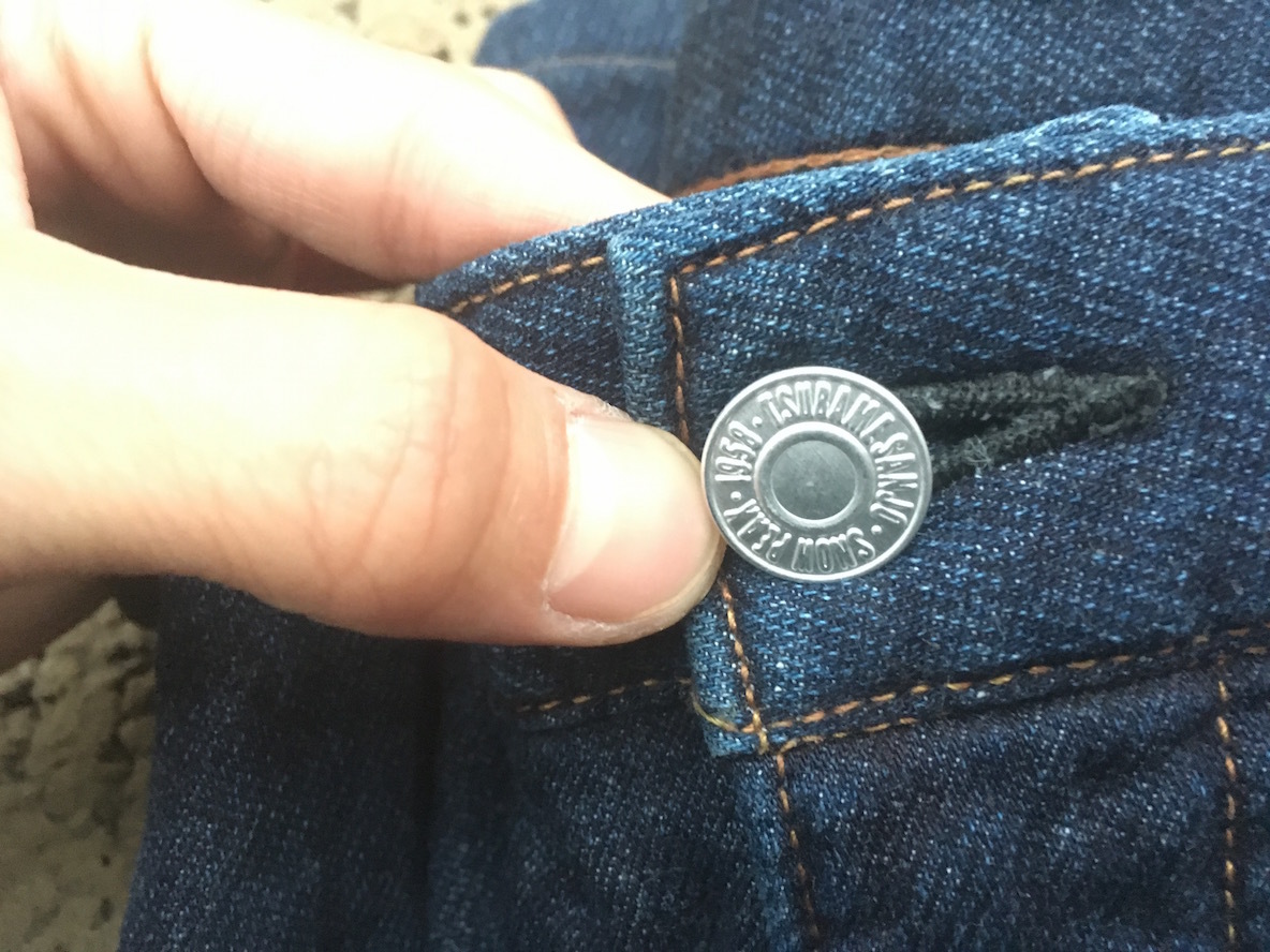 560