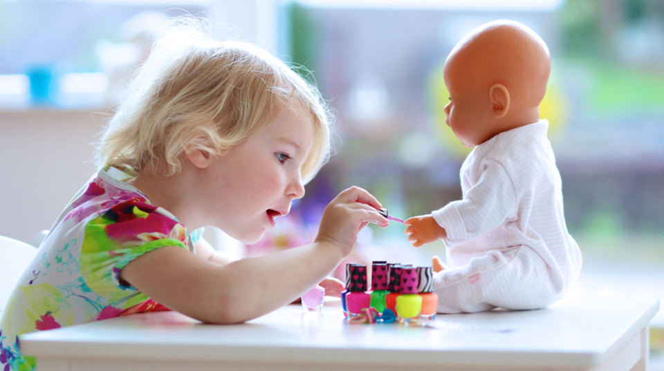 「上の子が第2子を傷つけないか心配」という人へ。 その不安、人形で解消できます
