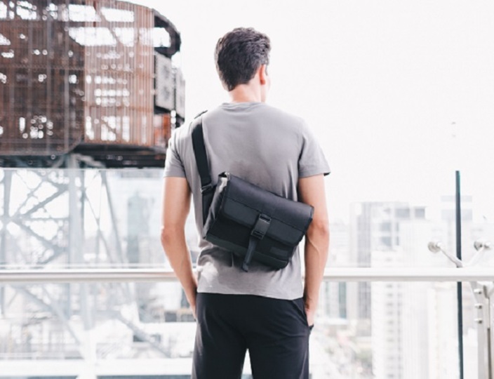 残り1日でキャンペーン終了!ドイツ生まれの機能的スリングバッグ「DAYFARER Sling」