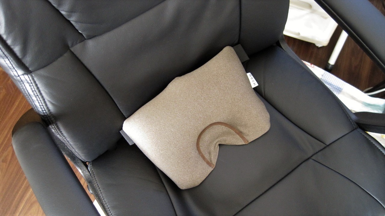 座るだけで姿勢が良くなるコンパクトでリーズナブルなクッション ライフハッカー 日本版