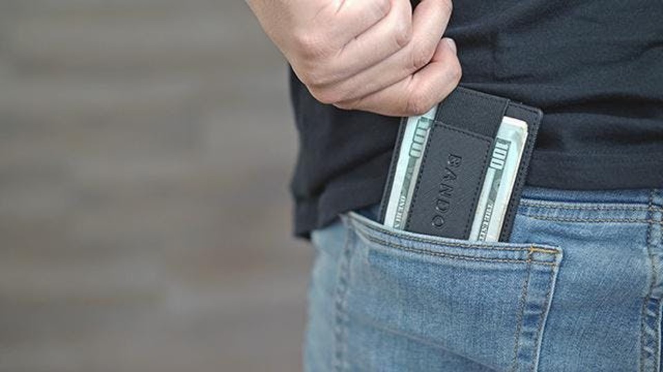 残り6日!シンプルかつスリムなミニマルウォレット「BANDO」がもうすぐ終了