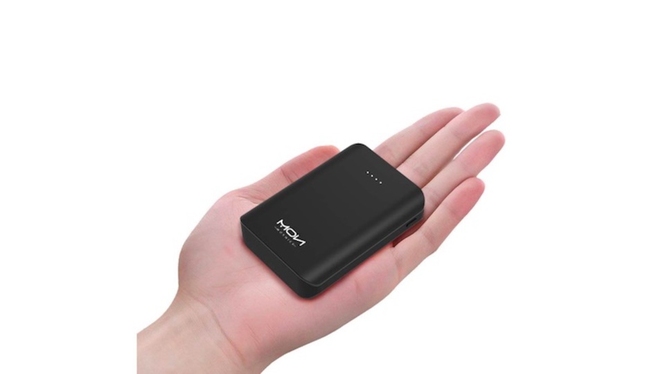 【本日のセール情報】Amazonタイムセールで80%以上オフも! 2台同時充電可能な小型モバイルバッテリーやフレキシブルアーム付きタブレットスタンドがお買い得に
