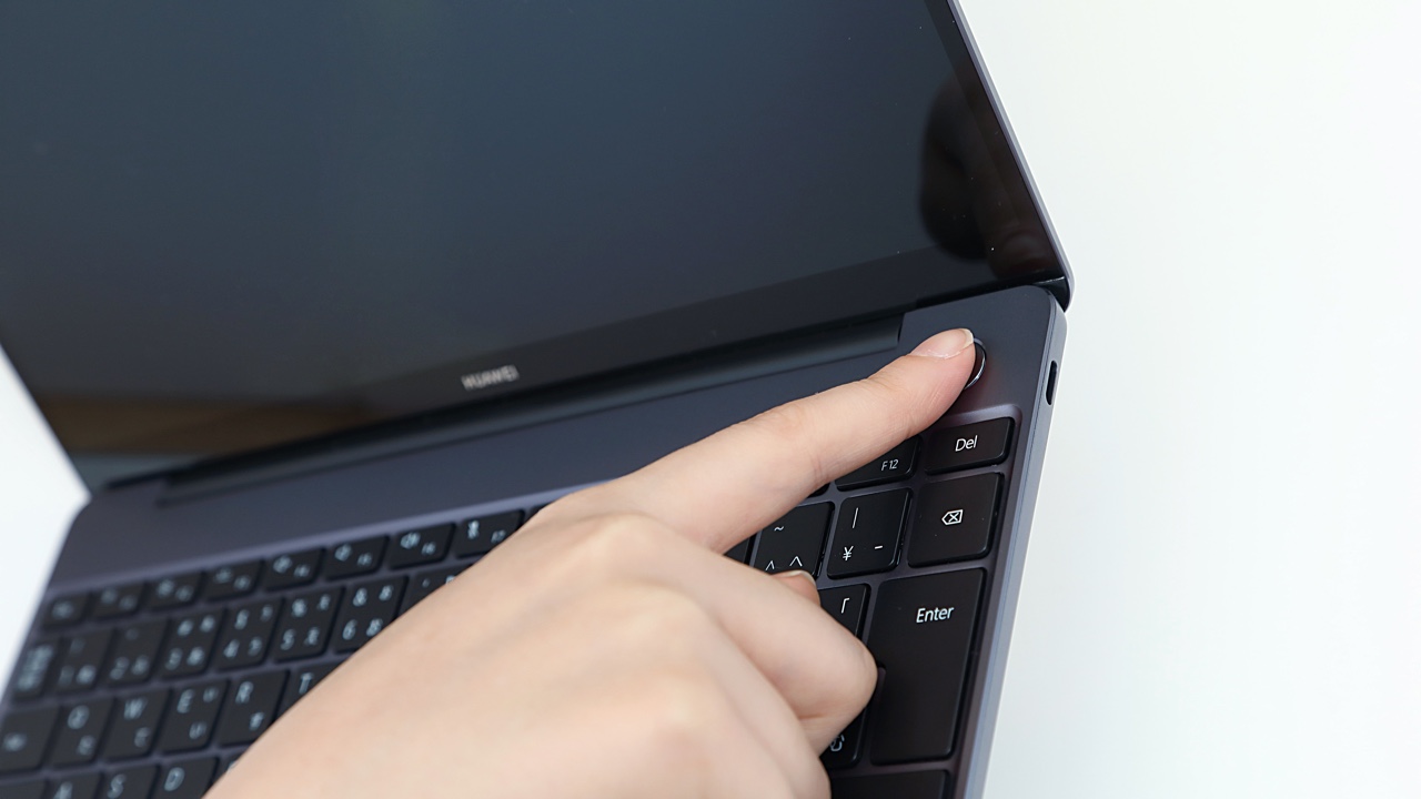 スマホより安いけど大丈夫？ 高コスパ・ノートPCの選び方、3つの 