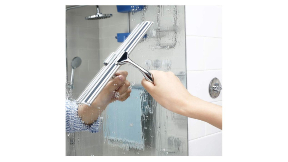 【本日のセール情報】Amazonタイムセールで90%以上オフも! 600円台のガラス掃除プロ用ツールや防水軽量のランニングウエストポーチがお買い得に