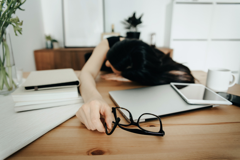 仕事のストレス、限界きてませんか? 今すぐ実践できる解消法3つ
