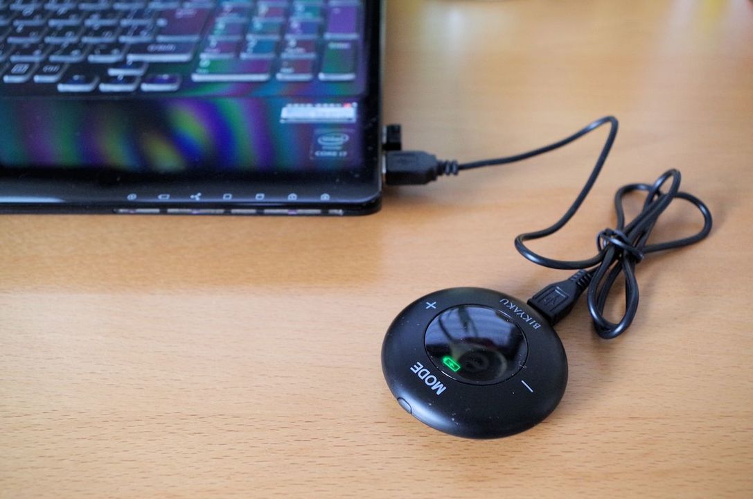 コントローラーはPCなどのUSB充電器につなげば45分で満充電します