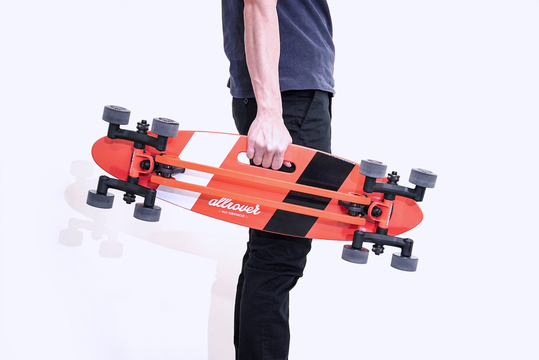 砂利の上も走破！ 乗ったまま階段を降りられる8輪スケボー｢Stair-Rover｣のキャンペーンが残り7日！