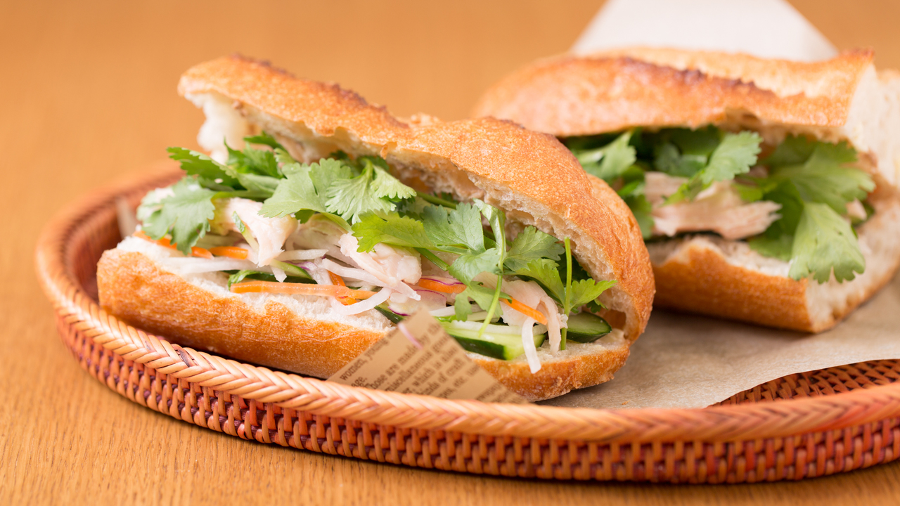 ポットベリーチキンサラダサンドイッチのレシピ