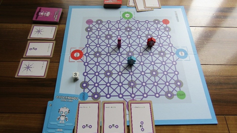 「Coder Minds」をプレイする様子