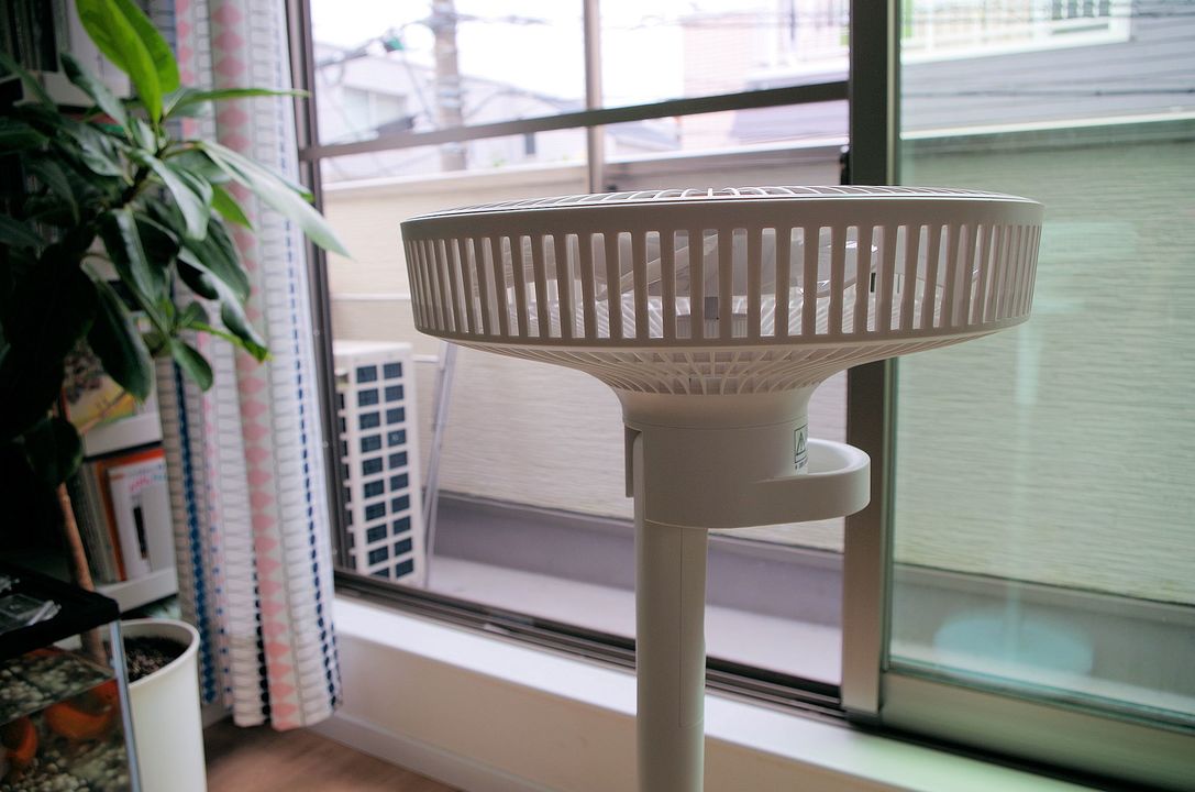 (AHX-ALD30)の上下の角度は90°まで上げられます