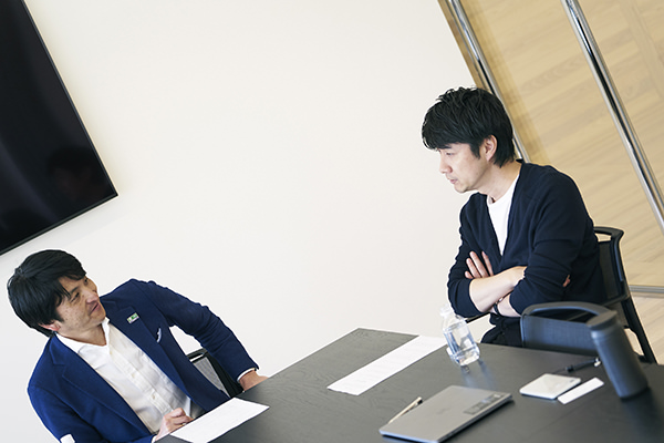 熱いサポーターの裏に、緻密な計算あり。デザイナーが思い描く、スポーツとテクノロジーの関係