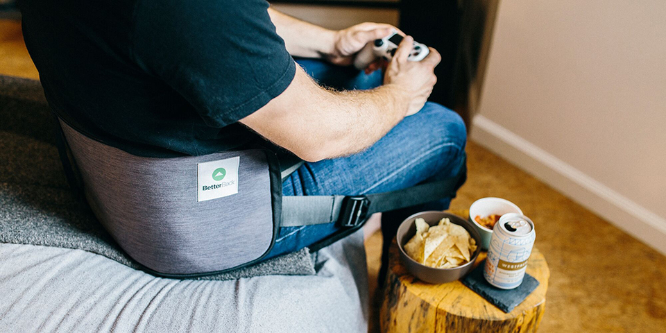 1日15分で正しい姿勢に! 持ち運んでどこでも簡単に使えるサポーター「BetterBack Therapy」