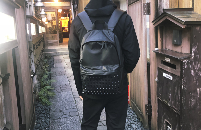 軽量シンプル、だけどさり気なくハードでパンクな「ハリーリュック」が登場