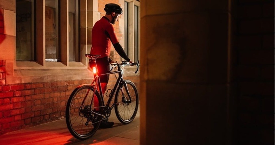 Kickstarterで最も売れた自転車用ライト「BEAM」&「ICON2」の優れた機能性