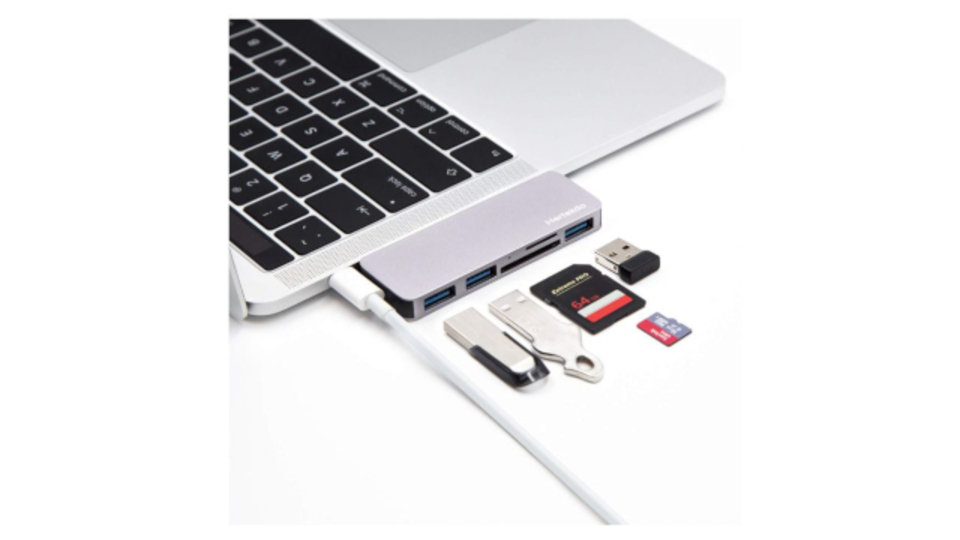 【本日のセール情報】Amazonで期間限定セールが開催中! 1,000円台のMacBook Pro対応 5in1多機能ハブやUSB充電対応で自動点灯・防水の自転車用LEDライトがお買い得に!