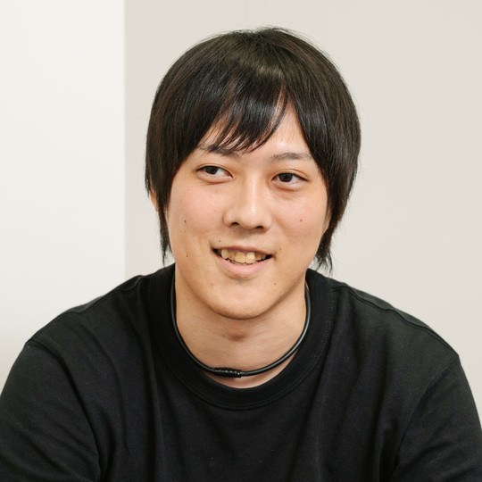 岡田さん(プロフィール)
