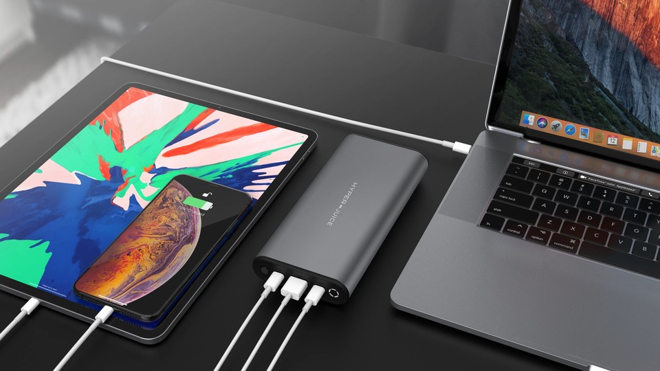 リモート環境で活躍する大容量かつ高出力モバイルバッテリー「HyperJuice」