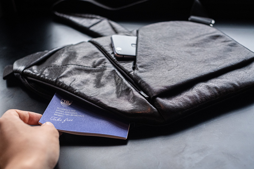薄さ1.5cmのバッグを“着て”みた。クロアチア発の新感覚バッグ「Baggizmo」