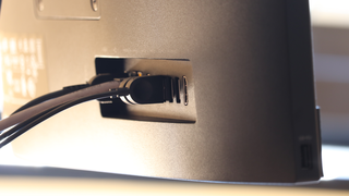 PC裏側のケーブル